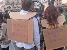 ZAGO TREVISO MANIFESTAZIONE COMMESSE'' NON TOGLIETECI LA DOMENICA''