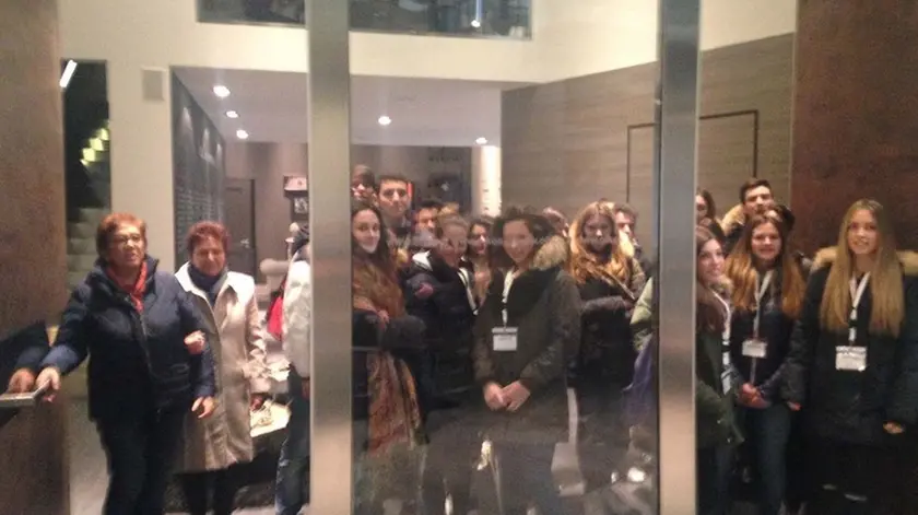 COLUCCI - DINO TOMMASELLA - CONCORDIA - VISITA ALLA DITTA OIKOS DI UNA SCOLARESCA