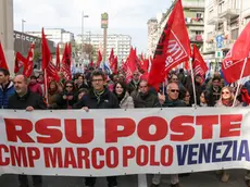 Foto Agenzia Candussi/Scattolin/ Mestre, via Torino/ Sciopero generale dei lavoratori delle Poste