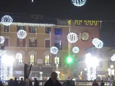 GIORNALISTA: Scattolin .AGENZIA FOTO: Candussi.LUOGO: piazza Ferretto.DESCRIZIONE: si inaugura la stagione natalizia con l'accensione delle luci in piazza Ferretto alla presenza del sindaco Brugnaro e del questore